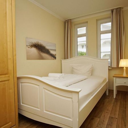 Mit Meerblick Und Balkon, Gratis Nutzung Vom Ahoi Erlebnisbad Und Sauna In Sellin - Meeresblick Fewo 38 Goehren  Exteriör bild