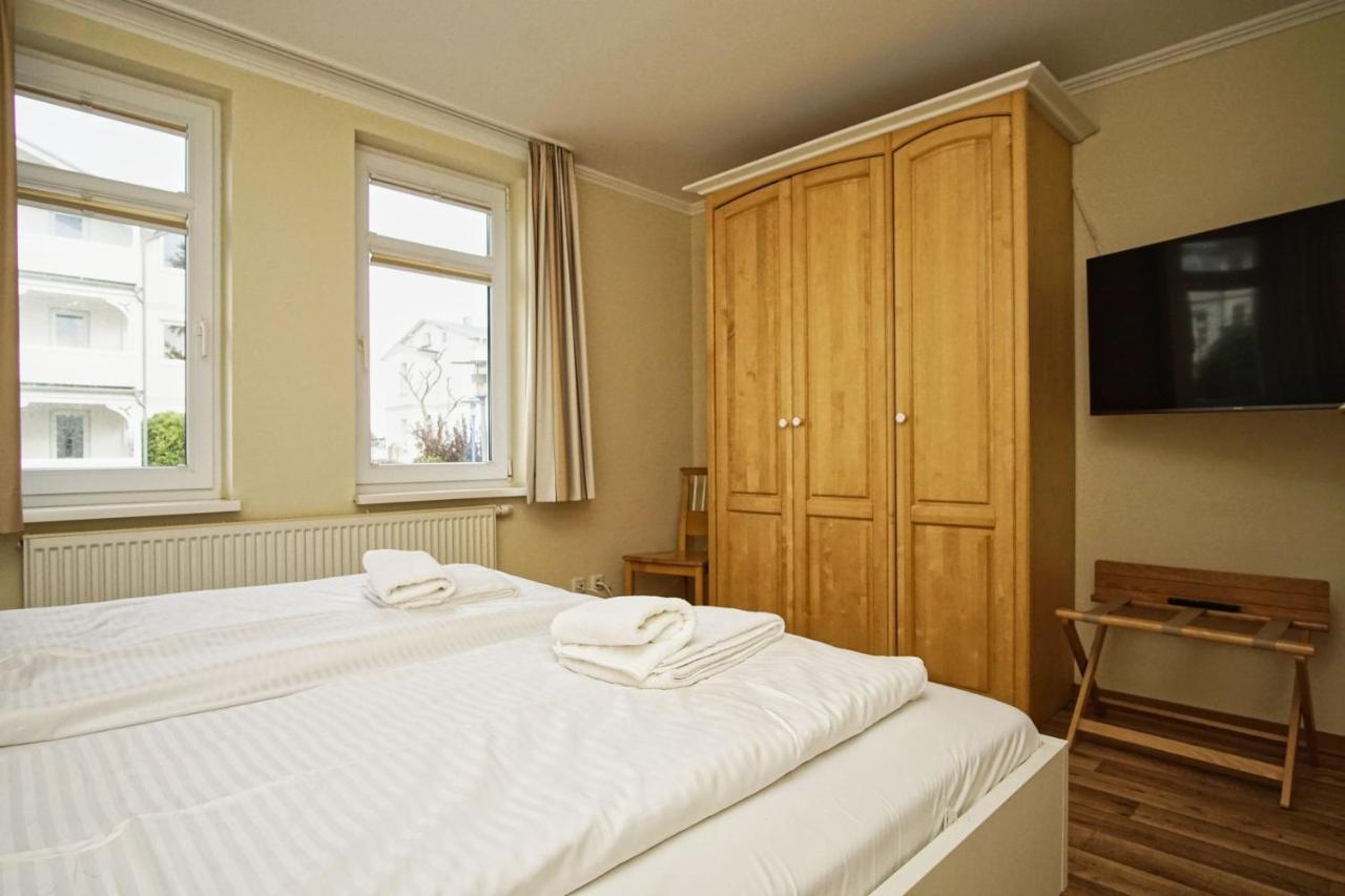Mit Meerblick Und Balkon, Gratis Nutzung Vom Ahoi Erlebnisbad Und Sauna In Sellin - Meeresblick Fewo 38 Goehren  Exteriör bild